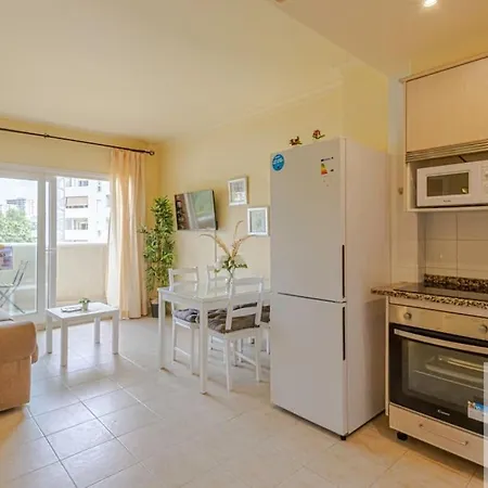 Cozy In Benal Apartment Benalmadena